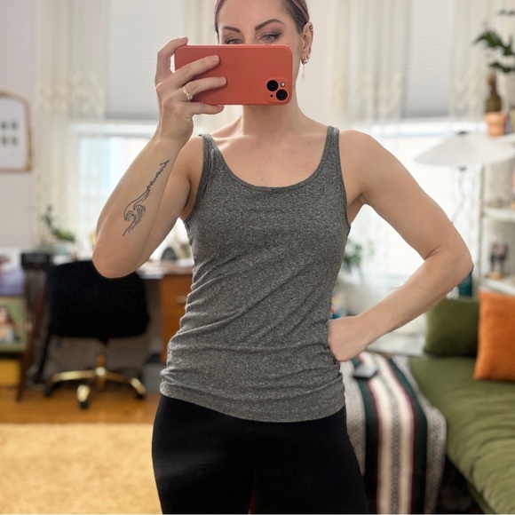 H&M Essential Grey Speckled Sleeveless Gray Tank Top - Sz Small - Picture 1 of 12